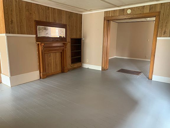 3rd image of 1020 Swann St #1