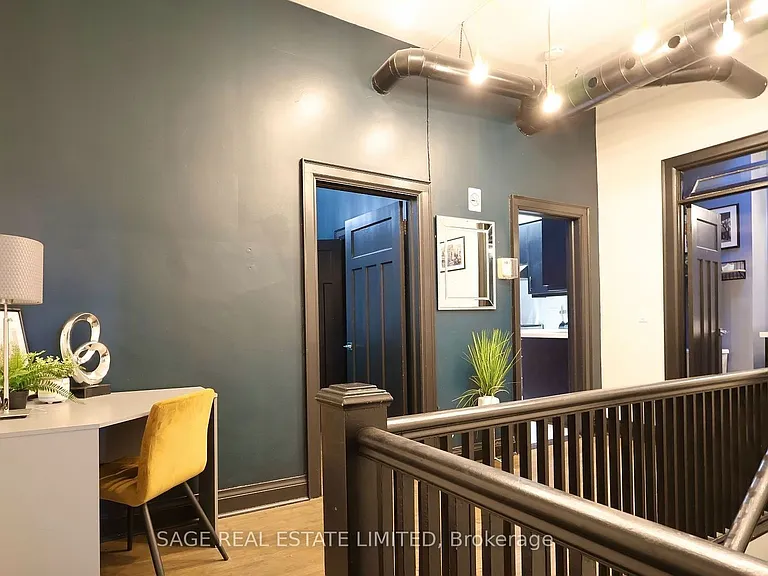 631 Queen St W #3 — Photo 15