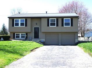 8089 Castle Rock Dr NE, Warren, OH