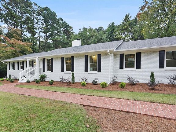 2nd image of 868 Hickory Dr
