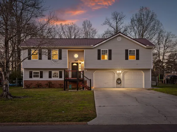 56 Brookvale Ter, Rossville, GA 30741