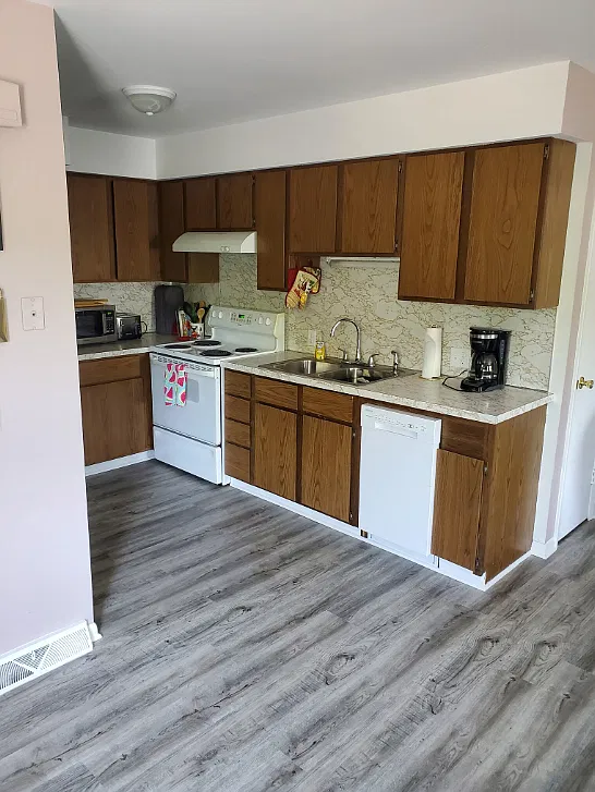 2 bed, 920 sqft, $1,200 — Photo 4