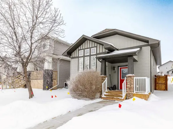 37 S Regatta Way, Sylvan Lake, AB T4S 0E8