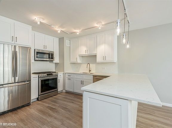 5th image of 1150 N Lake Shore Dr APT 5G