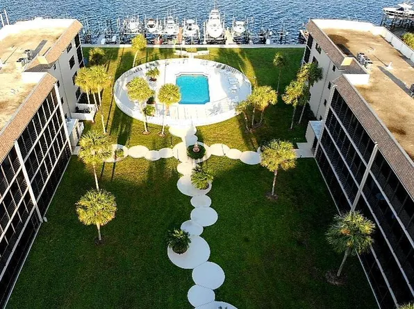 2424 N Federal Highway #106, Boynton Beach, FL 33435