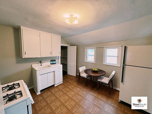 4th image of 19 Travis St NE #2