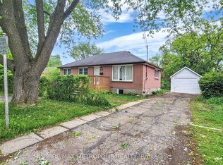 1020 Brewer St, Peterborough, ON K9J 5B4