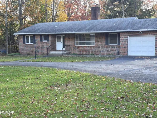 781 White Oak Rd, Cresco, PA 18326