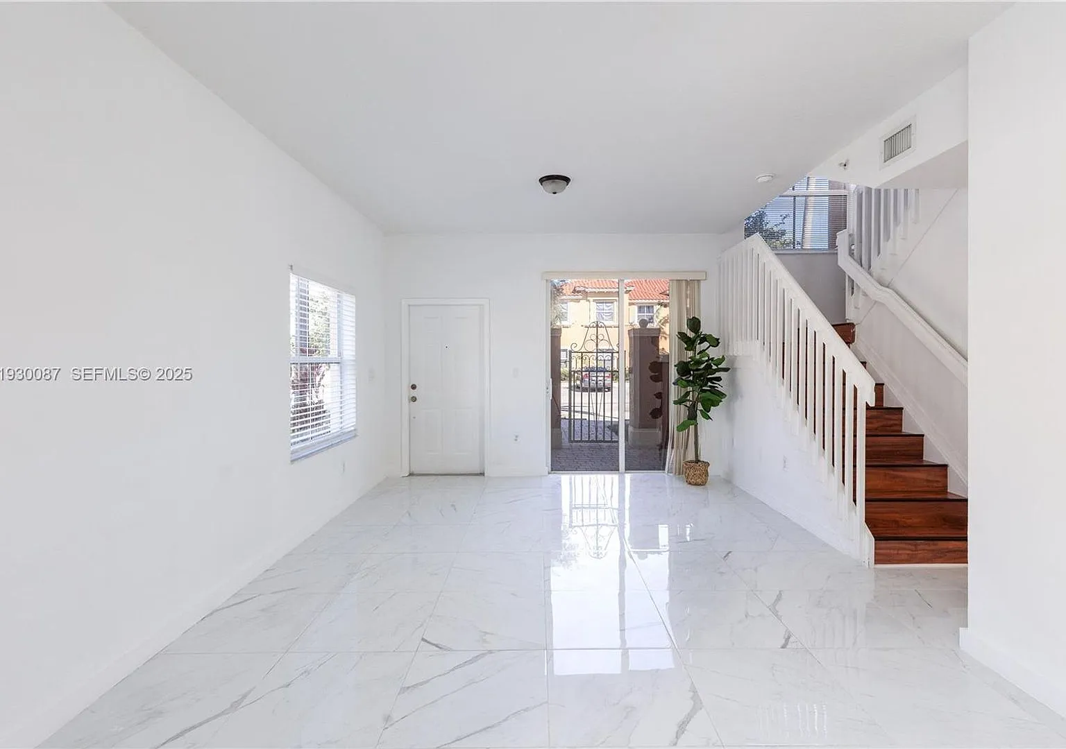 1009 SW 144th Avenue 2701, Pembroke Pines, FL 33027 — Photo 4