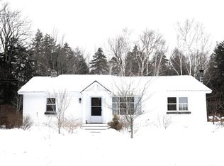 35 Beaver St, Winhall, VT 05340