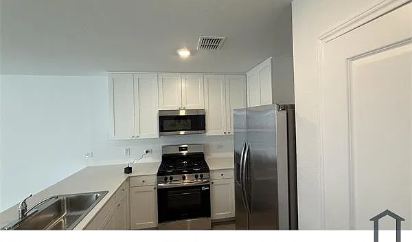 205 E Lima Dr