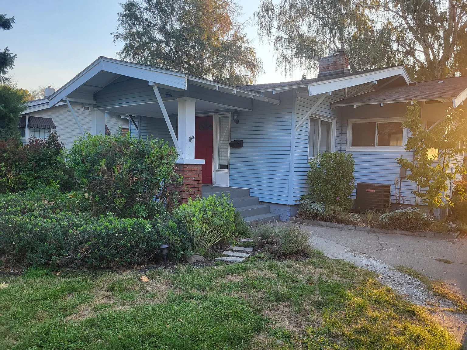 3 bed, 2069 sqft, $1,650 — Photo 2