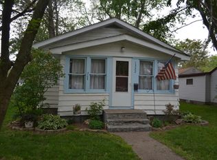 1322 S Maple St, Centralia, IL 62801