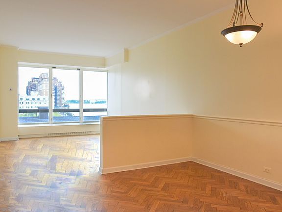 4th image of 530 E 76th St APT 7E