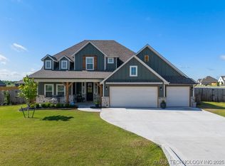 102 W 166th Pl S, Glenpool, OK 74033