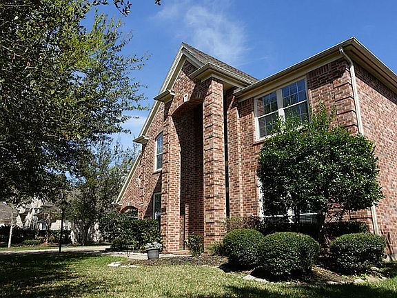 2nd image of 902 Pine Breeze Dr