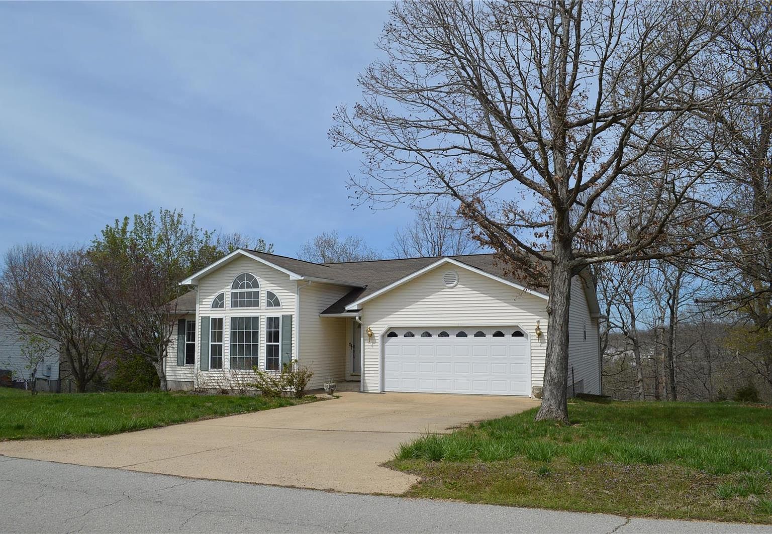 16975 Lensman Rd, Saint Robert, MO 65584 Zillow