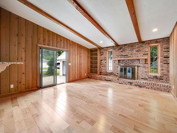 2nd image of 629 Bayridge Blvd