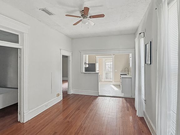 2nd image of 1831 N Laura St