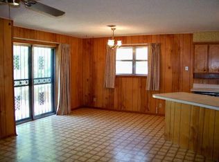 1408 W Spurgeon St, Fort Worth, TX 76115