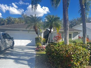 9421 Old Hickory Cir, Fort Myers, FL 33912
