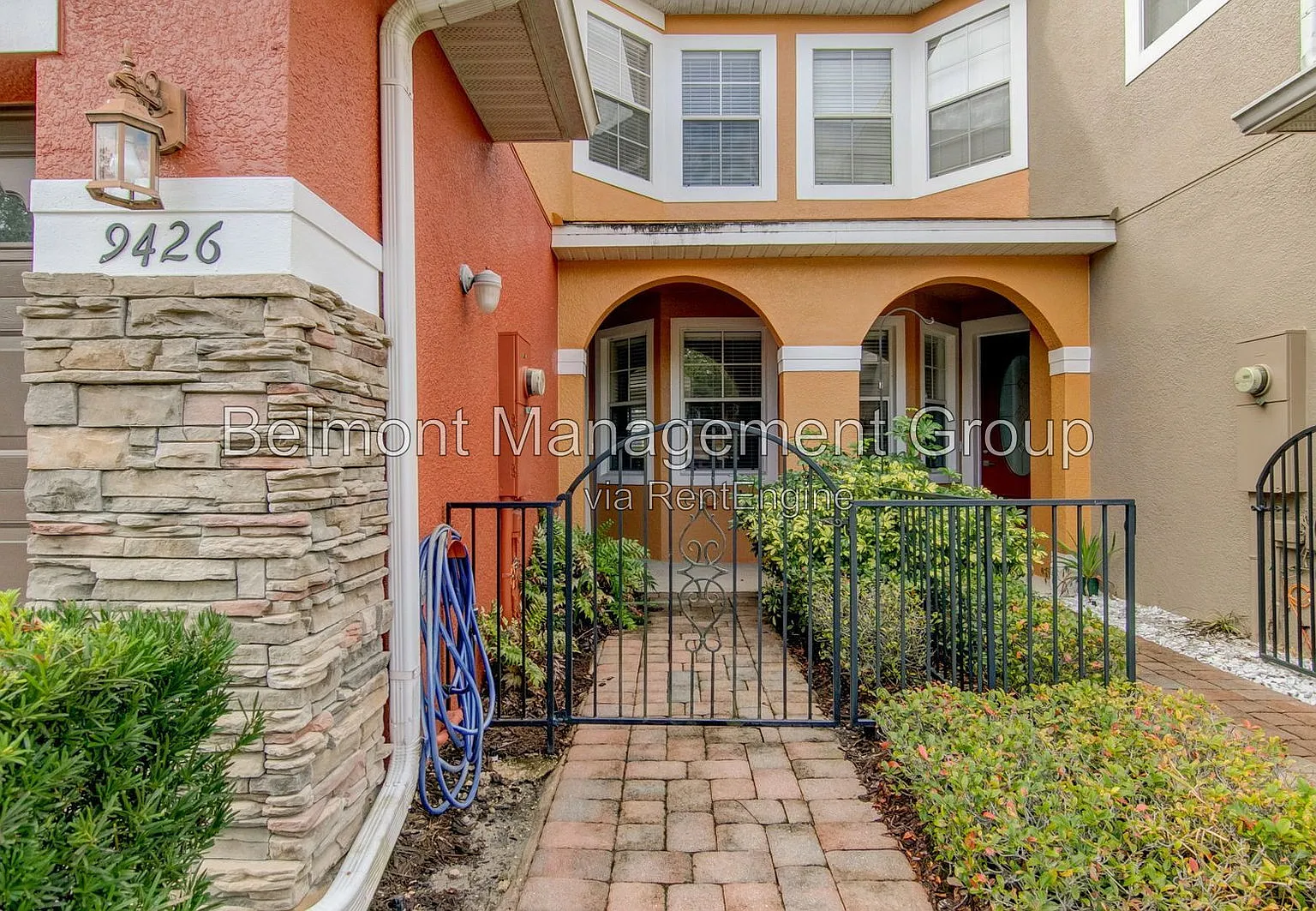 3 bed, 3.0 bath, 1519 sqft, $2,395 — Photo 2