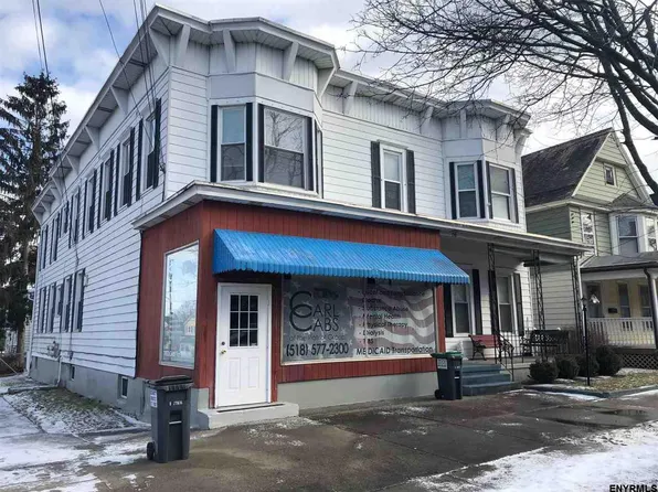 138 N 2nd Ave, Mechanicville, NY 12118