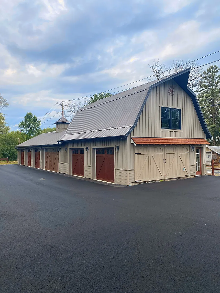 Building Photo - 375 Blumel Rd