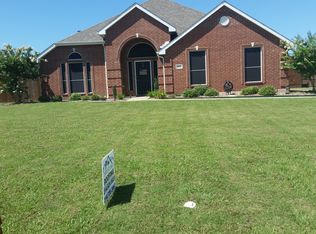 512 Timberside Dr, Terrell, TX 75161