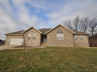 3147 W Kingsley St, Springfield, MO 65807