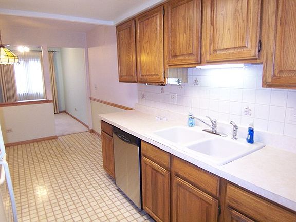 2nd image of 700 Graceland Ave APT 304