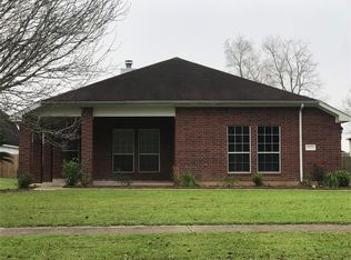 609 Ford Ave, Dayton, TX 77535