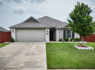 404 W Laurel Ave, Rogers, AR 72758