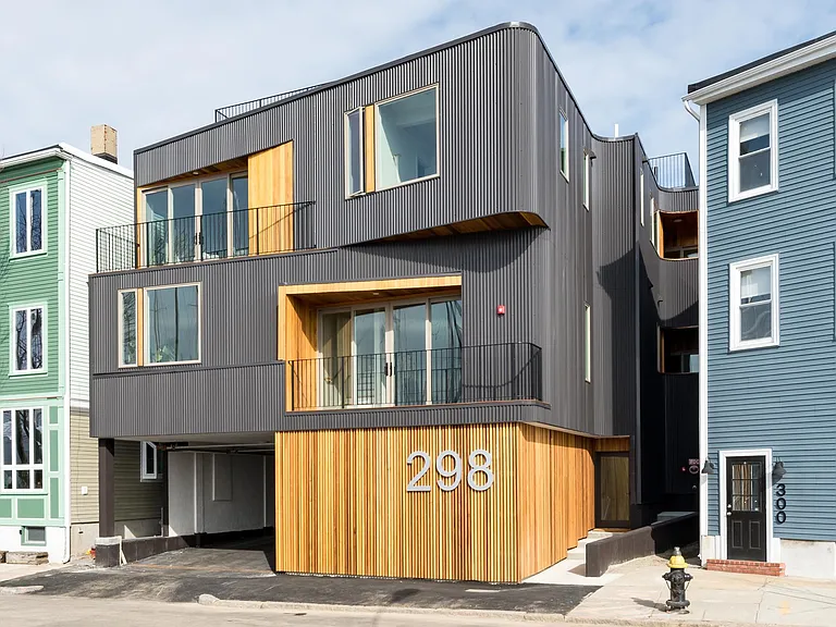 298 Marginal St #4 — Photo 32