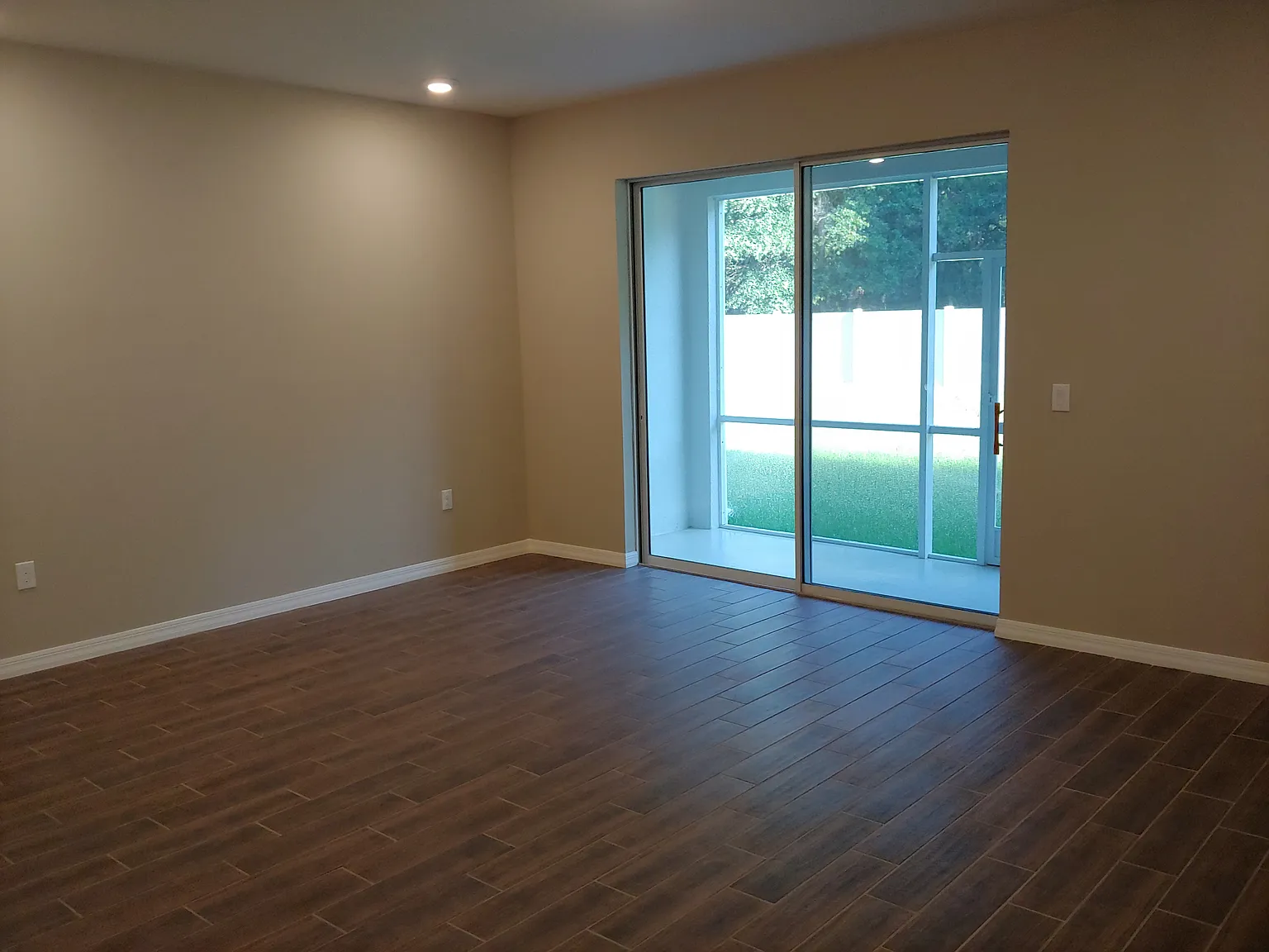 2865 Grand Kemerton Pl — Photo 3