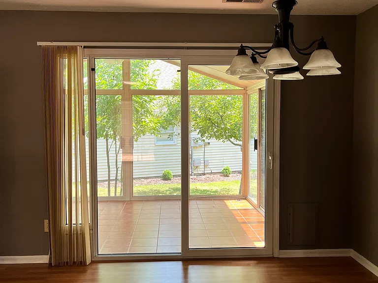 360 Arbor Ct — Photo 6