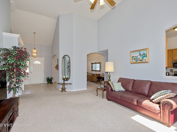 3rd image of 24235 Cabernet Ln