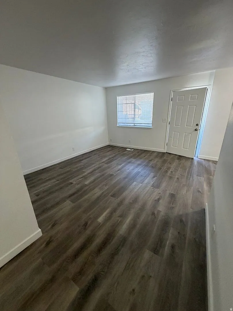 1535 W 3395 S - Vanbibber - 4Plex — Photo 4