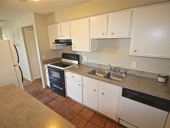 2nd image of 1105 Treadway Dr