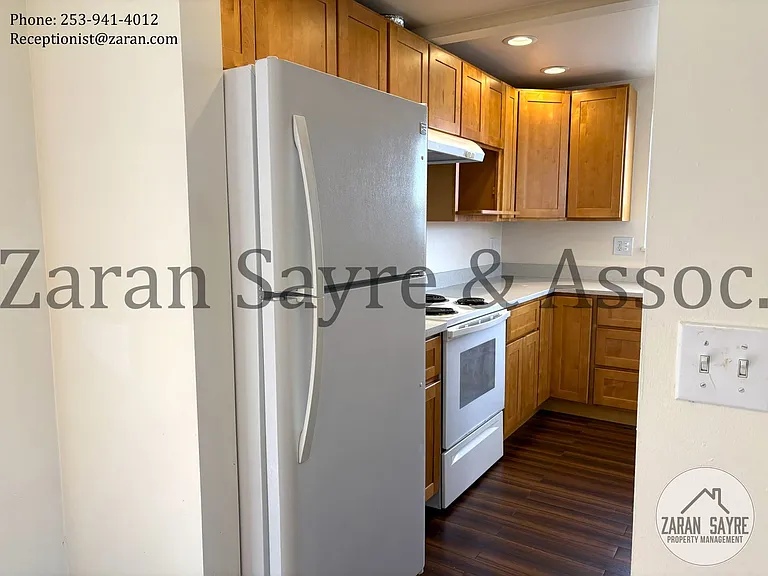 1114 E 29th St #A — Photo 8