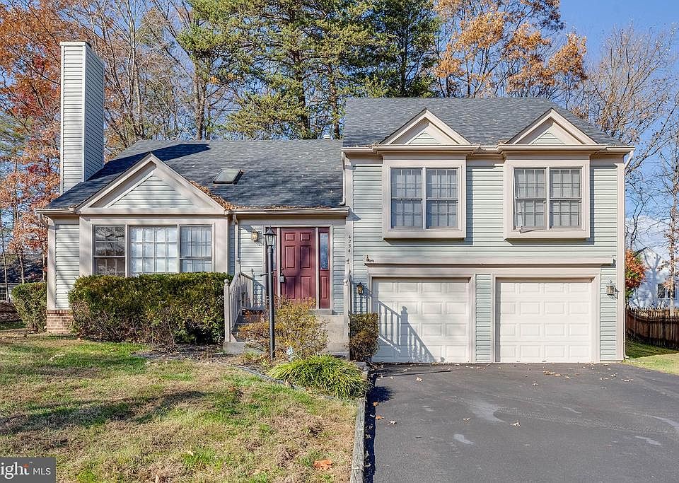1st image of 4254 Chambord Ln
