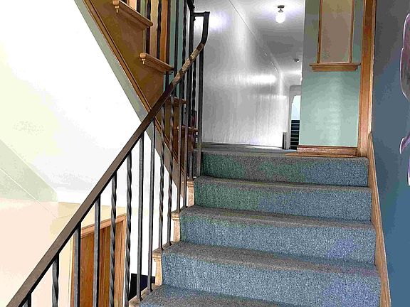 2nd image of 1120 Grand Ave #3