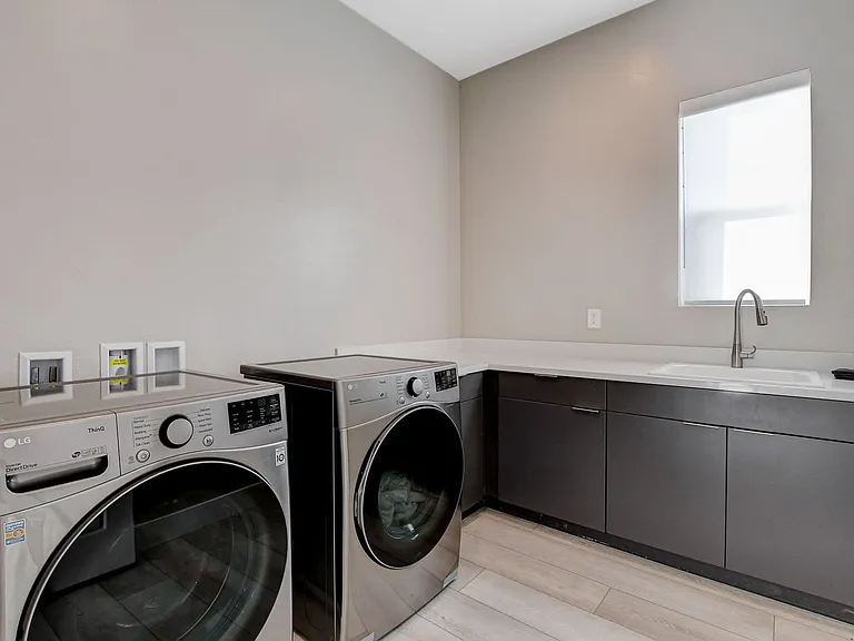 5289 Feathertop Dr — Photo 68