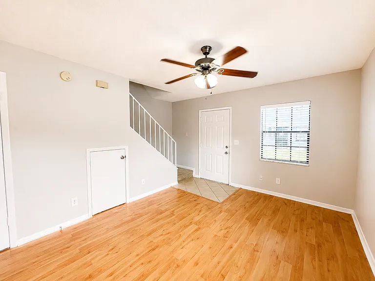506 S Albany Ave #A — Photo 6