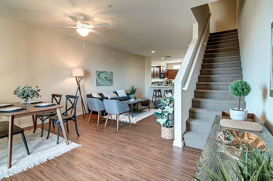 4th image of 1111 W Parklane Blvd Unit 40