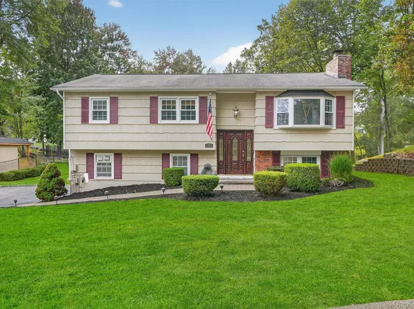 16 Ann Avenue, Stony Point, NY 10980