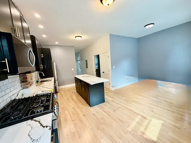 300 North St #5 — Photo 2