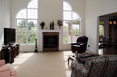 4th image of 717 Belmar Pl
