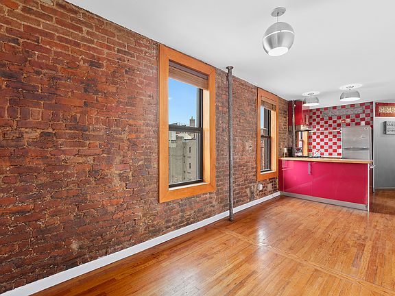 2nd image of 347 E 5th St APT 10a