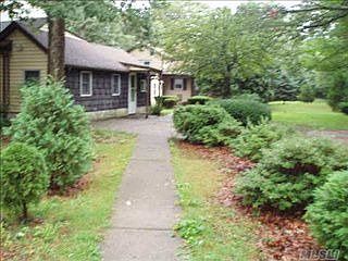 3rd image of 218 Long Island Ave
